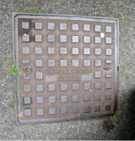 Manhole Square Pattern 8 x 8 Central Name EXETER