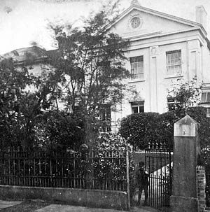 Original gates and railings at 3 Pennsylvania Crescent