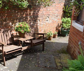 Gratings, Old Police House in Bradninch 1